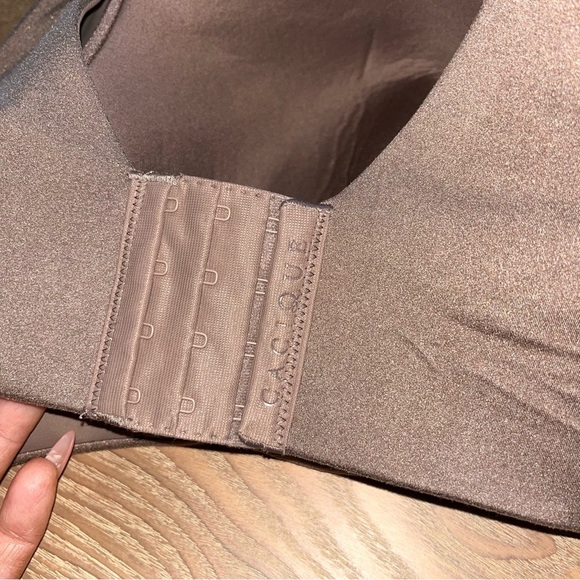Cacique Lightly Lined Full Coverage Bra 50C Brown Comfy New Support Smoothing - Picture 4 of 7